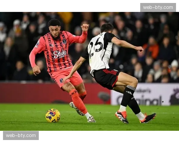 富勒姆3比0战胜狼队 终结联赛四连败颓势